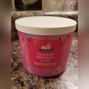 "NEW" BBW MILK BAR BIRTHDAY CAKE